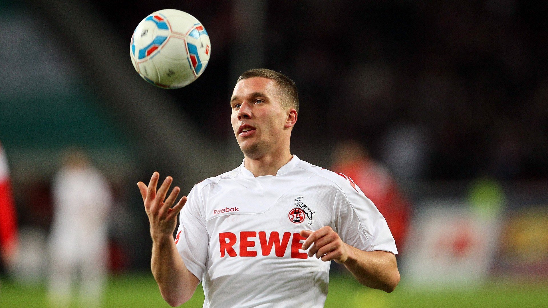 “腰旗橄榄球带来新风潮,成都七中东部成体育热点”